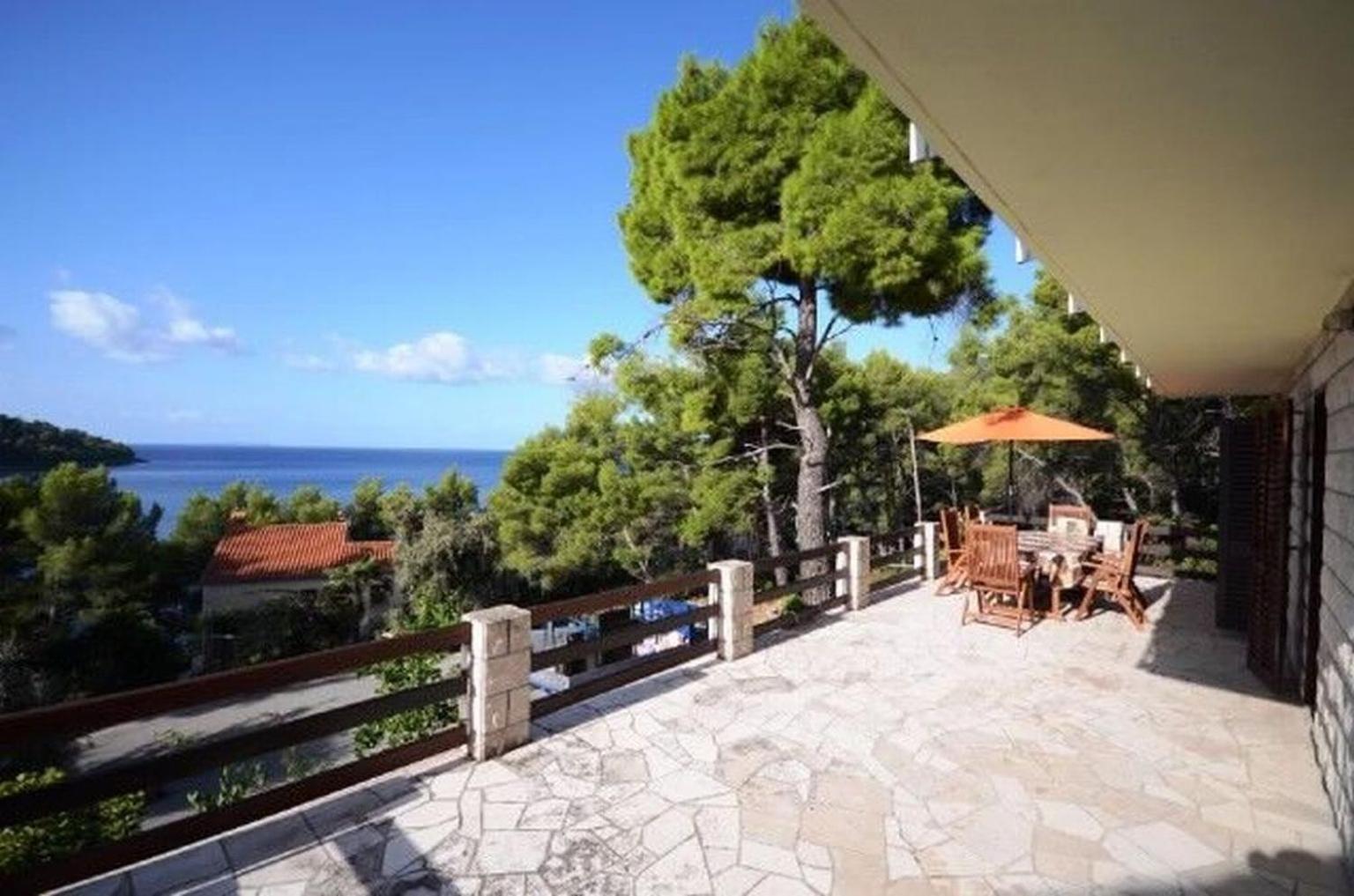 Apartments Marjan Brna Exterior foto