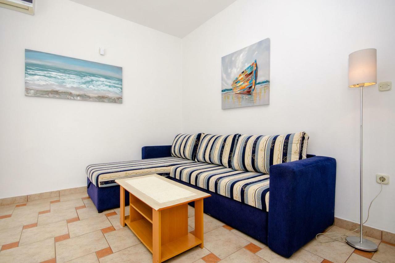 Apartments Marjan Brna Exterior foto