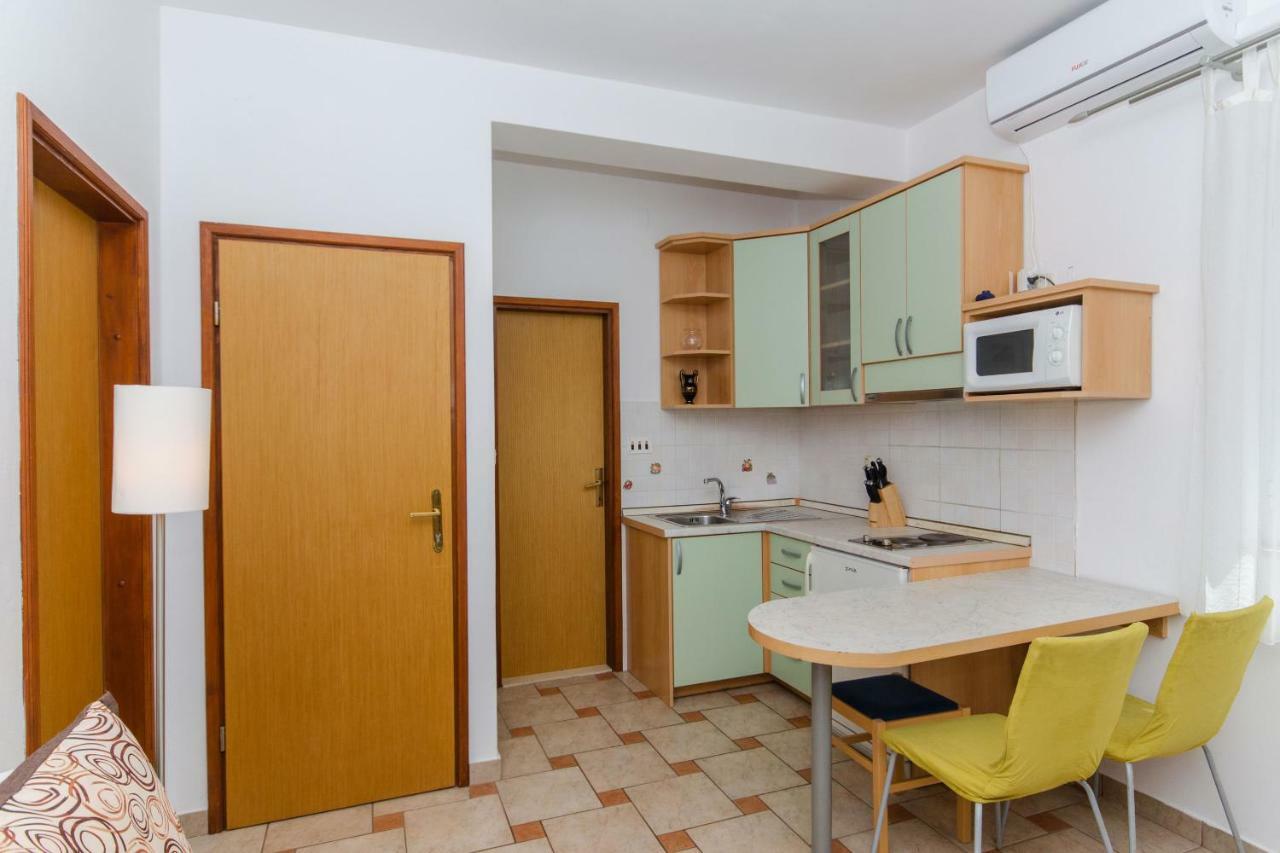 Apartments Marjan Brna Exterior foto