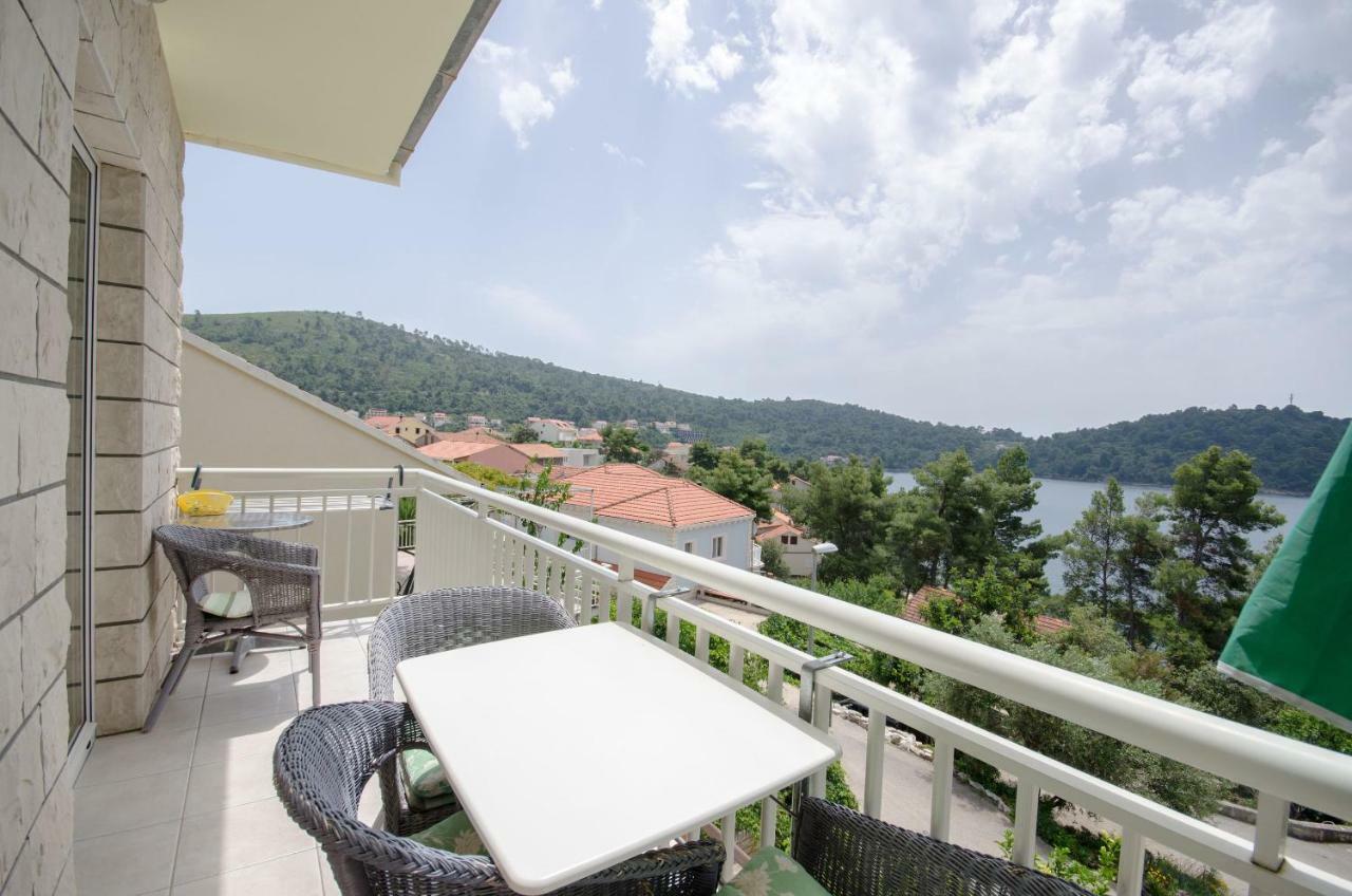 Apartments Marjan Brna Exterior foto