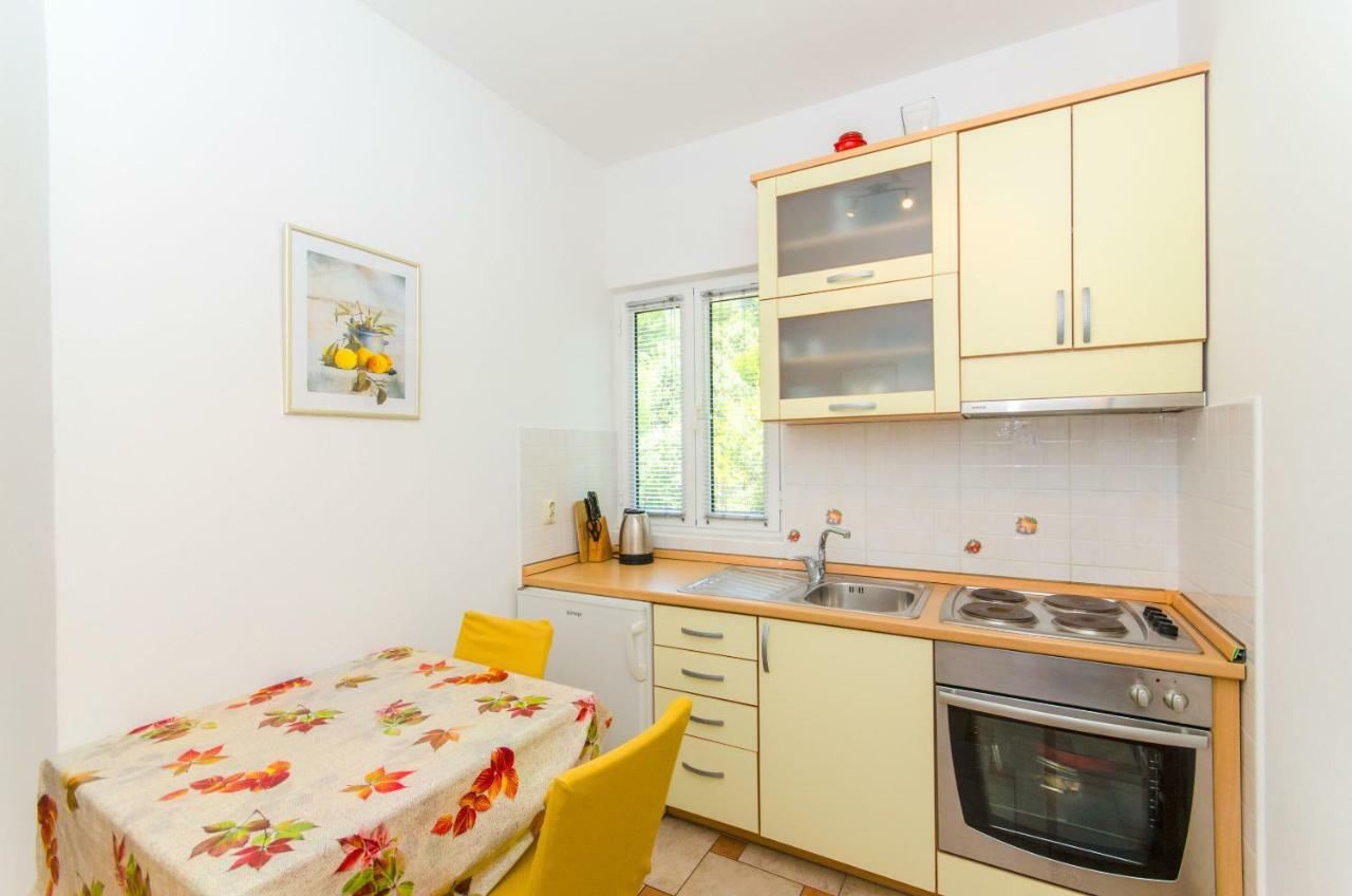 Apartments Marjan Brna Exterior foto